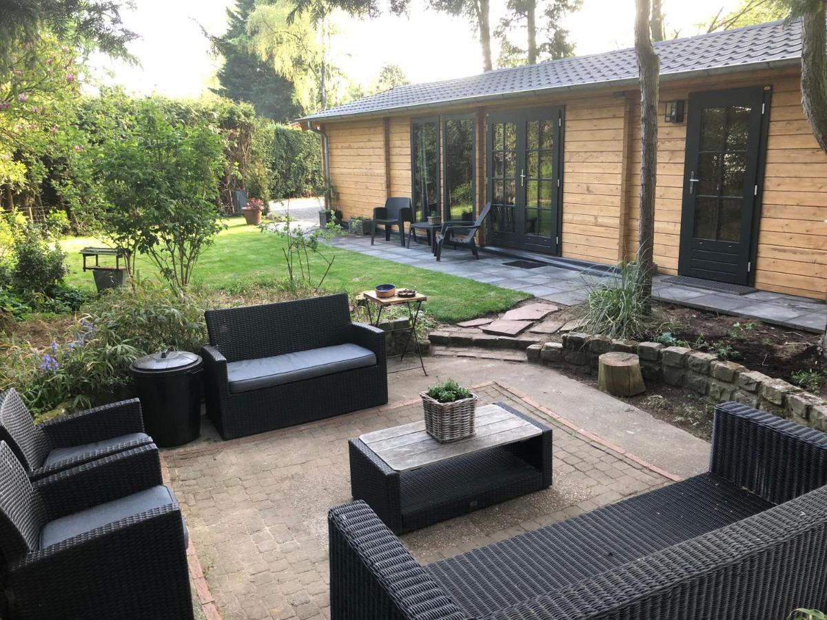 Kom tot rust op de Veluwe in nieuwe unieke blokhut Villa Putten Buitenkant foto